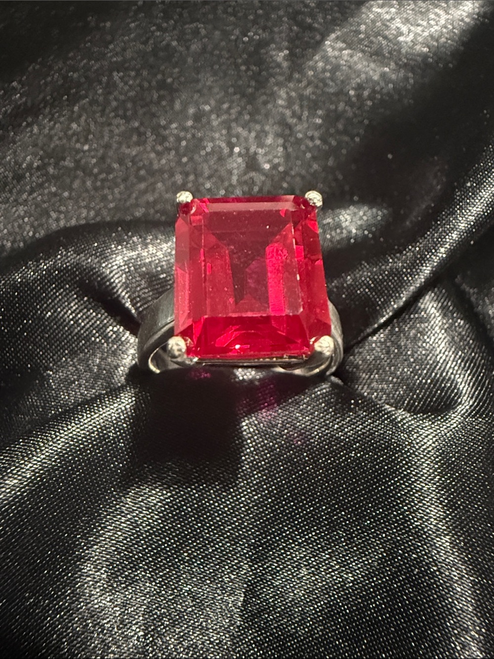 💍 Vibrant Emerald-Cut Created Ruby Statement Ring in 925 Sterling Silver
